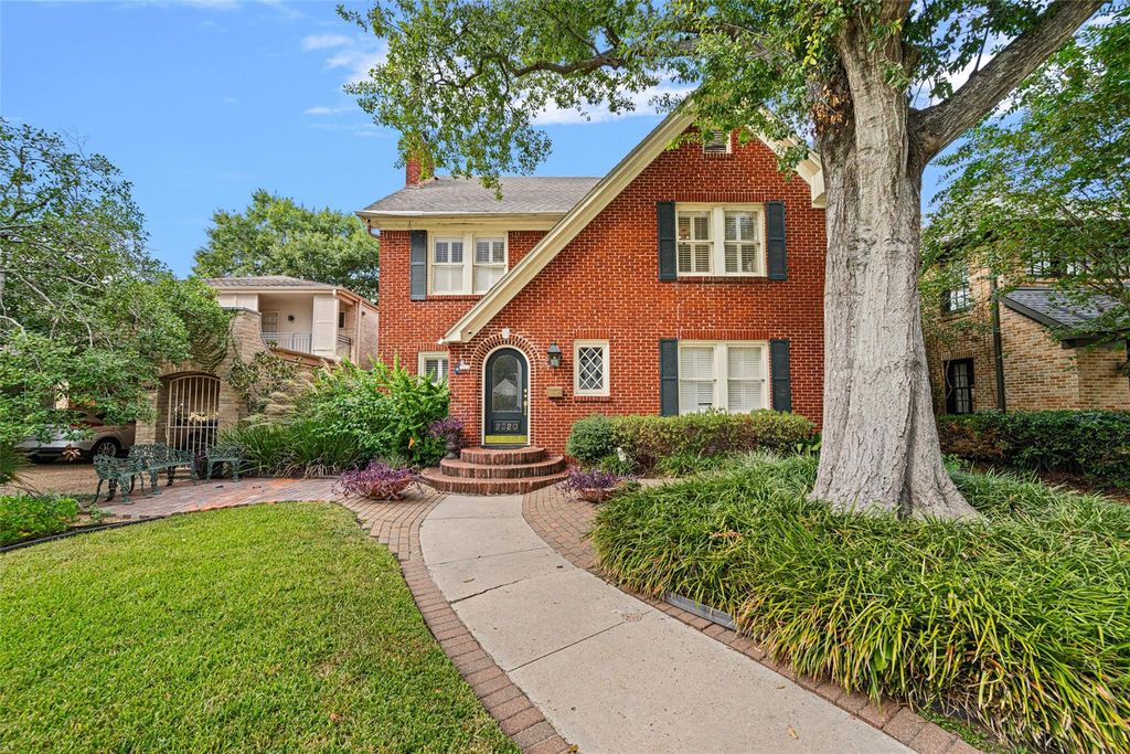 2320 Wroxton Road, Houston, TX 77005