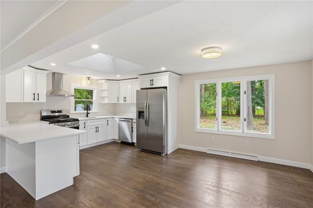 9 Apple Blossom Lane, Coventry, RI 02816