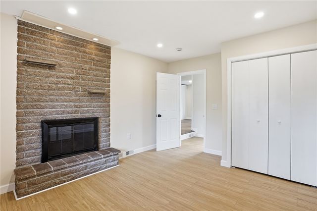 9 Apple Blossom Lane, Coventry, RI 02816