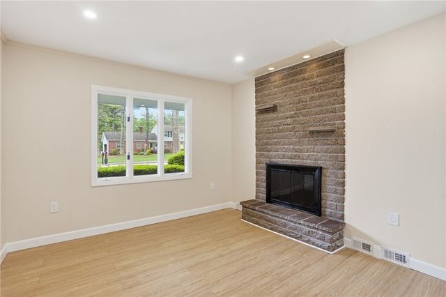 9 Apple Blossom Lane, Coventry, RI 02816