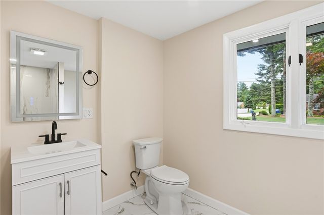 9 Apple Blossom Lane, Coventry, RI 02816