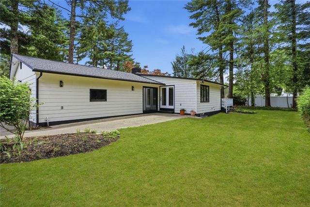 9 Apple Blossom Lane, Coventry, RI 02816
