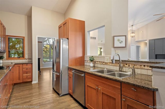 7498 Quail Ridge Drive, Dexter, MI 48130