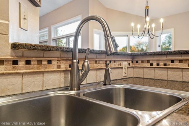 7498 Quail Ridge Drive, Dexter, MI 48130