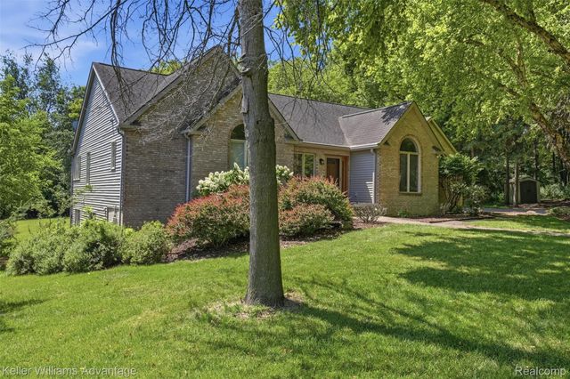 7498 Quail Ridge Drive, Dexter, MI 48130