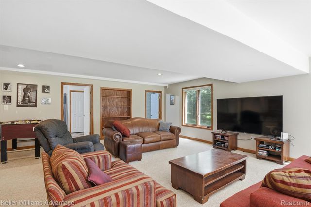 7498 Quail Ridge Drive, Dexter, MI 48130