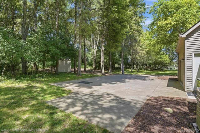 7498 Quail Ridge Drive, Dexter, MI 48130