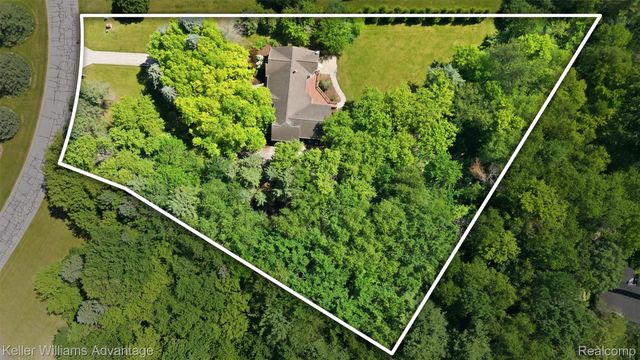 7498 Quail Ridge Drive, Dexter, MI 48130