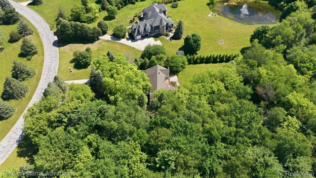 7498 Quail Ridge Drive, Dexter, MI 48130