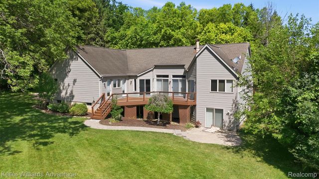 7498 Quail Ridge Drive, Dexter, MI 48130