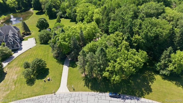 7498 Quail Ridge Drive, Dexter, MI 48130