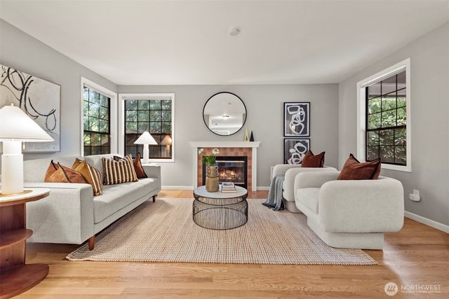 1228 NE Brockman Place, Seattle, WA 98125