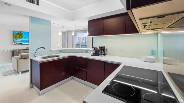 1900 Sunset Harbour Dr 2008, Miami Beach, FL 33139