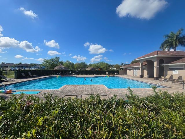 1987 SE 23rd Road, Homestead, FL 33035