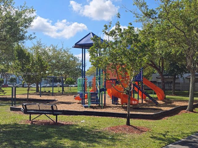 1987 SE 23rd Road, Homestead, FL 33035
