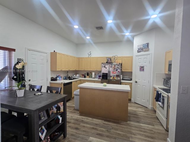 1987 SE 23rd Road, Homestead, FL 33035