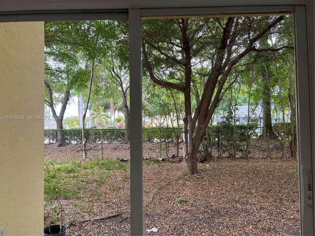 3334 NE 3rd Dr, Homestead, FL 33033