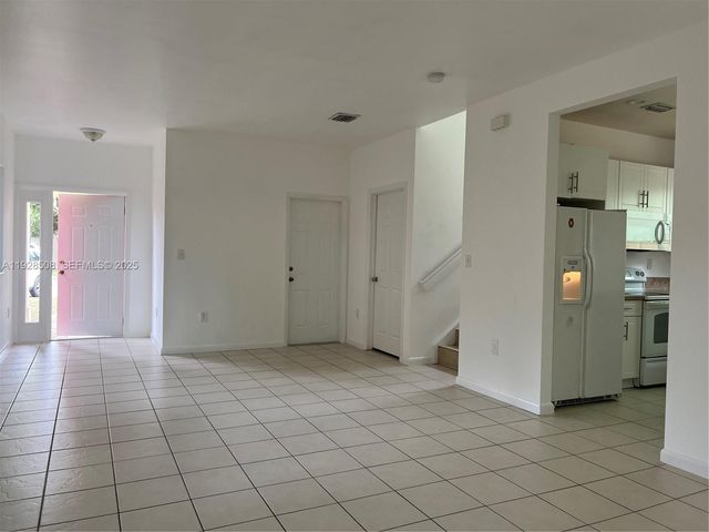 3334 NE 3rd Dr, Homestead, FL 33033