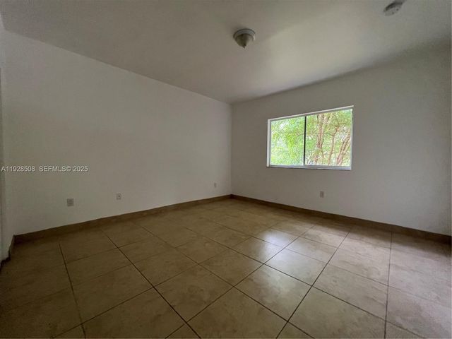 3334 NE 3rd Dr, Homestead, FL 33033