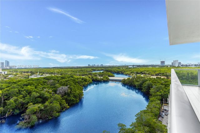 16385 Biscayne Boulevard 1221, North Miami Beach, FL 33160