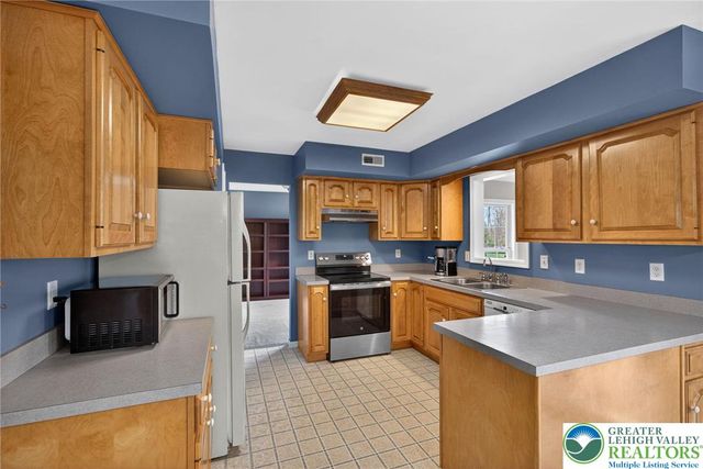 1555 Kumry Road, Milford Twp, PA 18951