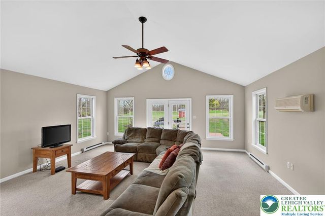 1555 Kumry Road, Milford Twp, PA 18951
