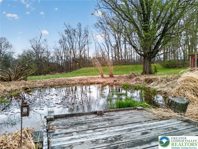 1555 Kumry Road, Milford Twp, PA 18951