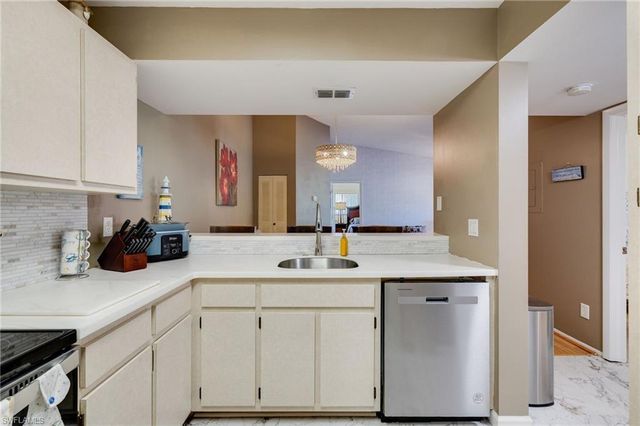 14860 Summerlin Woods DR 16, Fort Myers, FL 33919