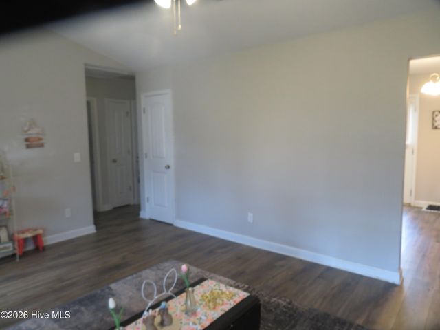 408 7th Street, Maysville, NC 28555