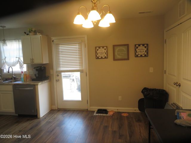 408 7th Street, Maysville, NC 28555