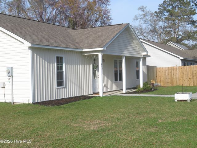 408 7th Street, Maysville, NC 28555