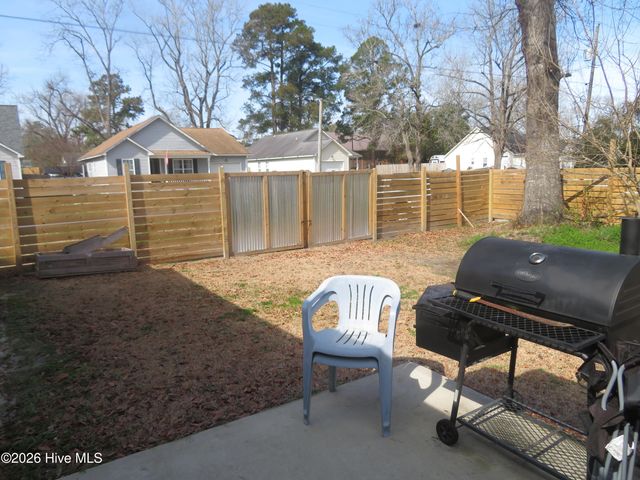 408 7th Street, Maysville, NC 28555