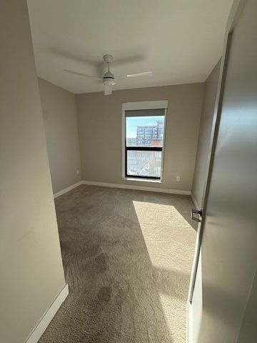 480 N Main Street 711, Royal Oak City, MI 48067