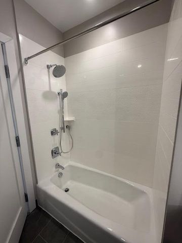 480 N Main Street 711, Royal Oak City, MI 48067