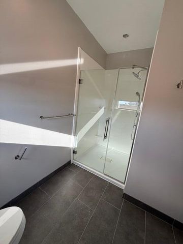 480 N Main Street 711, Royal Oak City, MI 48067