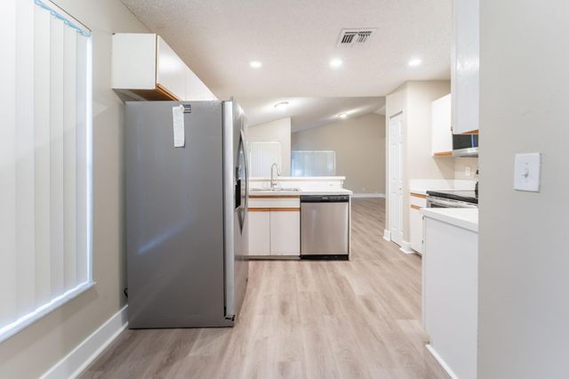 9220 Arborwood Cir, Davie, FL 33328