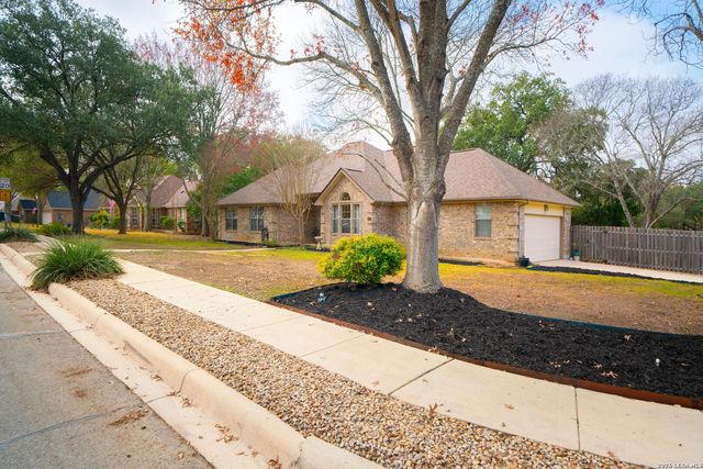 3017 Greenshire Dr, Schertz, TX 78154