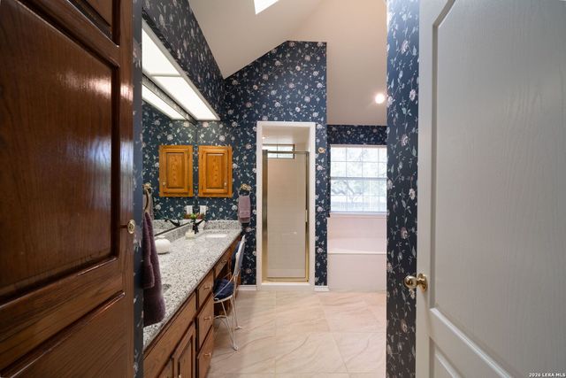 3017 Greenshire Dr, Schertz, TX 78154