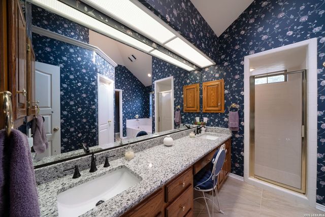 3017 Greenshire Dr, Schertz, TX 78154