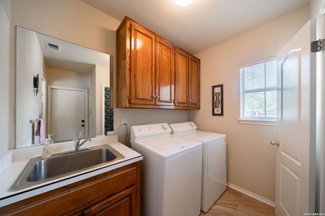 3017 Greenshire Dr, Schertz, TX 78154