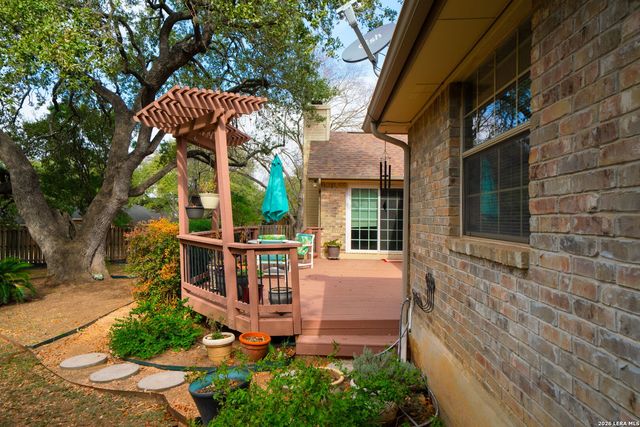 3017 Greenshire Dr, Schertz, TX 78154