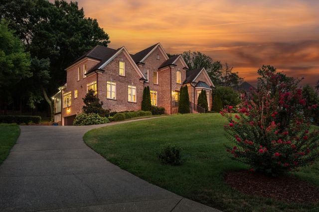 9266 Chevoit Dr, Brentwood, TN 37027