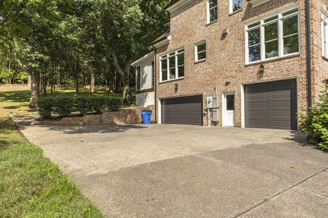 9266 Chevoit Dr, Brentwood, TN 37027