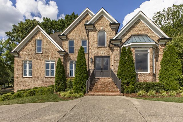 9266 Chevoit Dr, Brentwood, TN 37027