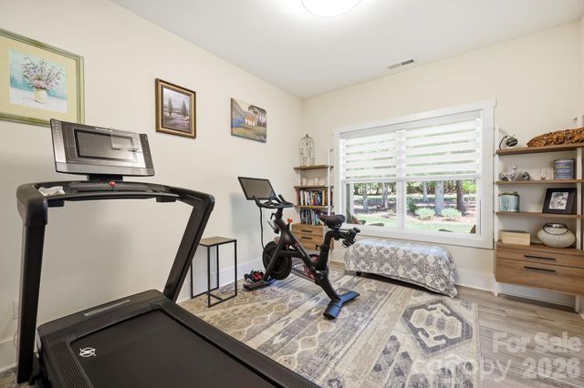203 Spinnaker Court 104, Lexington, NC 27292