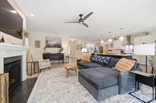 203 Spinnaker Court 104, Lexington, NC 27292