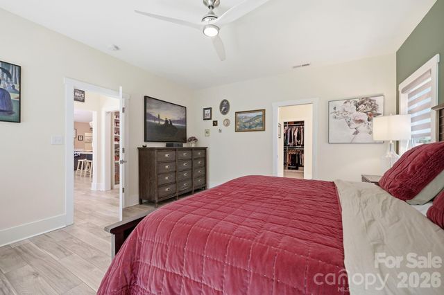 203 Spinnaker Court 104, Lexington, NC 27292