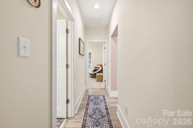 203 Spinnaker Court 104, Lexington, NC 27292
