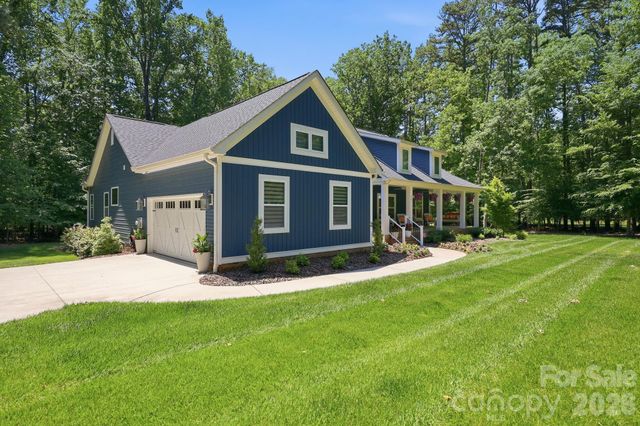 203 Spinnaker Court 104, Lexington, NC 27292