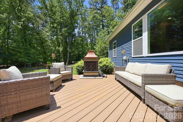 203 Spinnaker Court 104, Lexington, NC 27292